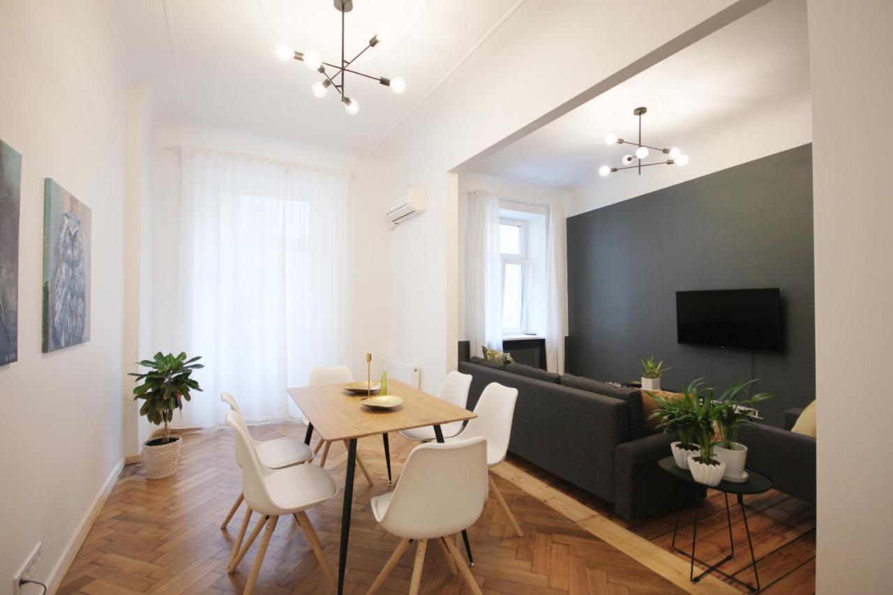 Quiet And Spacious Home In Historic 리가 외부 사진